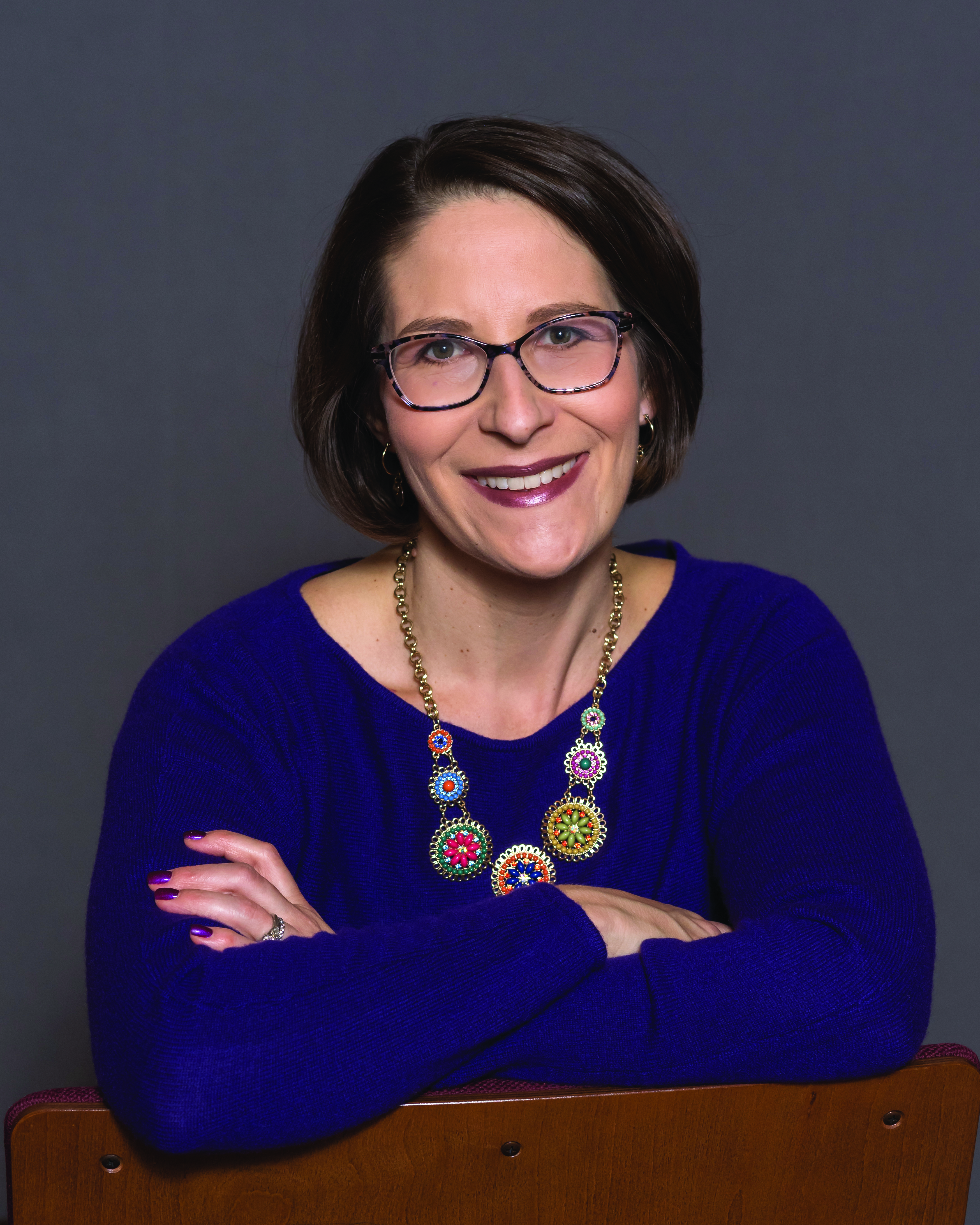 Headshot of author Rebecca Gardyn Levington